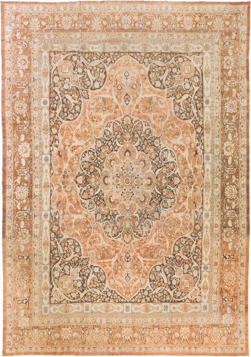 Full view of 1900s Tabriz rug from Iran / Persia, 540 × 380 cm in Brown tones
