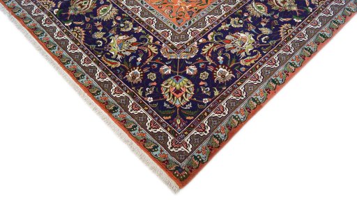Backside of handmade 1980s Tabriz rug showing knot structure and weave density