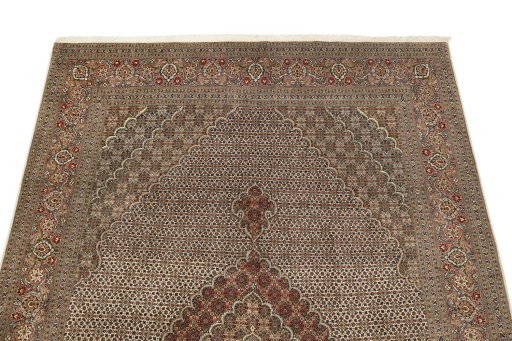 Surface texture of New Tabriz rug with natural Wool and intricate pattern