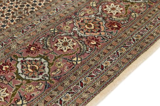 Central medallion detail of New Tabriz rug from Iran / Persia
