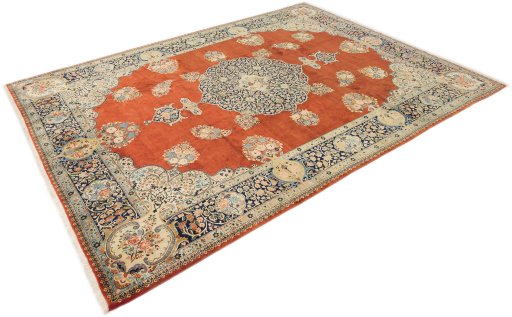 Close-up detail of 1930s Tabriz rug from Iran / Persia showing Wool weave