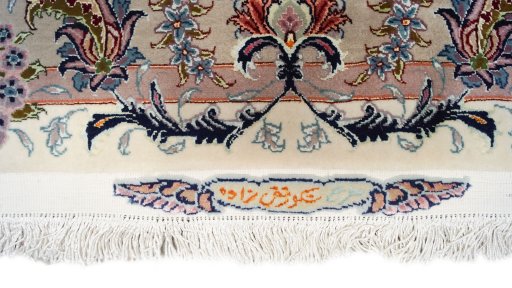 Surface texture of 1990s Tabriz rug with natural Wool and intricate pattern