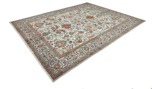 Close-up detail of 1940s Tabriz rug from Iran / Persia showing Wool weave