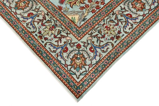 Surface texture of 1940s Tabriz rug with natural Wool and intricate pattern