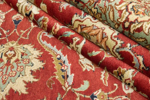 Close-up detail of 1940s Tabriz rug from Iran / Persia showing Wool weave