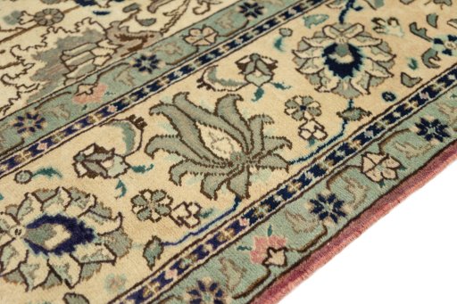Central medallion detail of New Tabriz rug from Iran / Persia
