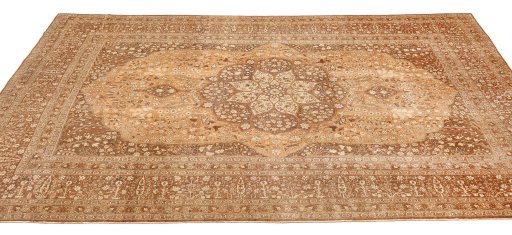 Backside of handmade 1900s Tabriz rug showing knot structure and weave density