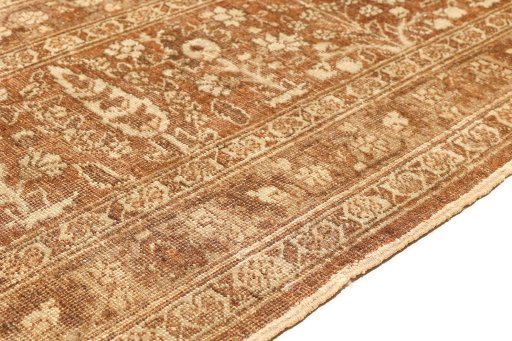 Close-up detail of 1900s Tabriz rug from Iran / Persia showing Wool weave