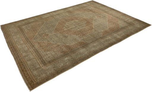 Corner detail of 1900s Tabriz rug showing border pattern and Wool pile