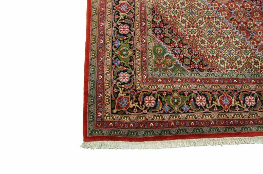 Central medallion detail of New Tabriz rug from Iran / Persia