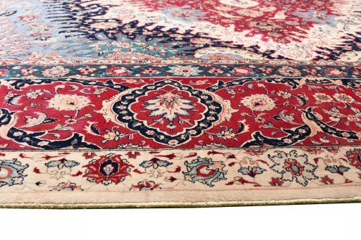 Close-up detail of 1930s Tabriz rug from Iran / Persia showing Wool weave