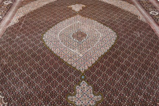 Central medallion detail of 2000s Tabriz rug from Iran / Persia