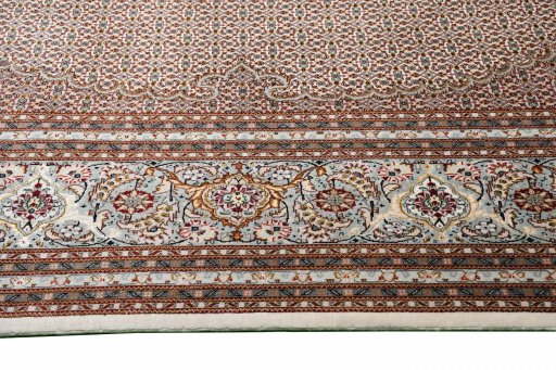Close-up detail of New Tabriz rug from Iran / Persia showing Cork weave