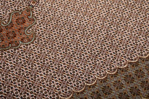 Close-up detail of New Tabriz rug from Iran / Persia showing Cork weave