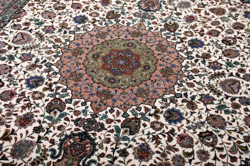 Close-up detail of New Tabriz rug from Iran / Persia showing Cork weave
