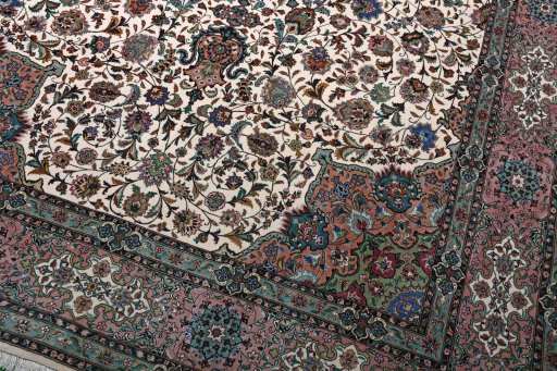 Full view of New Tabriz rug from Iran / Persia, 294 × 197 cm in Beige tones