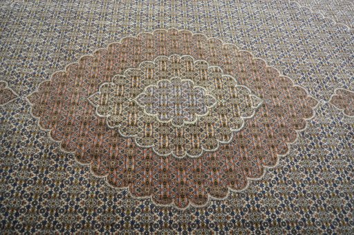 Central medallion detail of New Tabriz rug from Iran / Persia