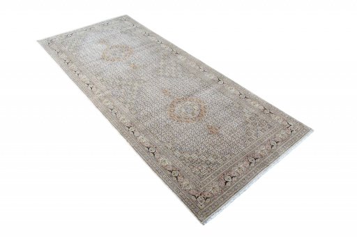 Close-up detail of Unknown Tabriz rug from Iran / Persia showing Wool weave