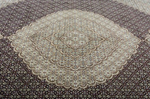 Central medallion detail of New Tabriz rug from Iran / Persia