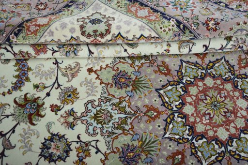 Close-up detail of New Tabriz rug from Iran / Persia showing Cork weave