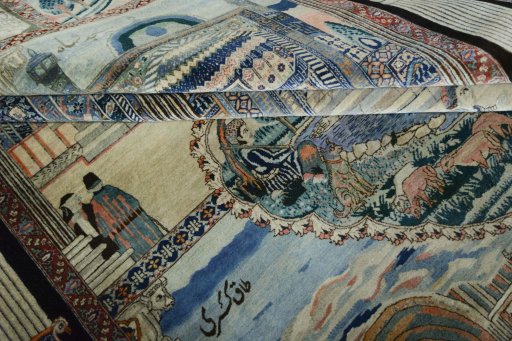 Surface texture of 1930s Tabriz rug with natural Wool and intricate pattern
