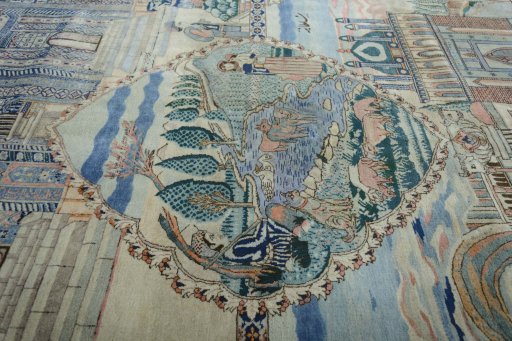Central medallion detail of 1930s Tabriz rug from Iran / Persia
