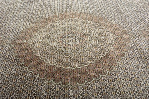 Central medallion detail of New Tabriz rug from Iran / Persia