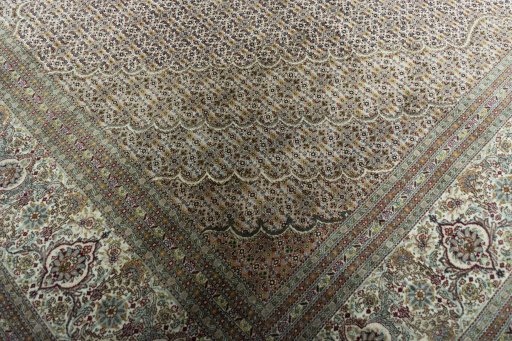 Close-up detail of New Tabriz rug from Iran / Persia showing Cork weave