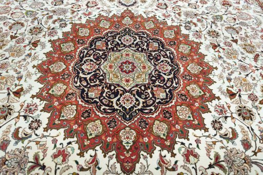 Central medallion detail of New Tabriz rug from Iran / Persia
