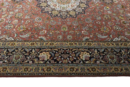 Close-up detail of New Tabriz rug from Iran / Persia showing Cork weave