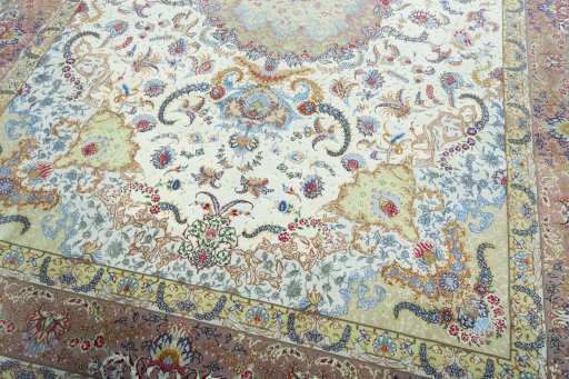 Close-up detail of New Tabriz rug from Iran / Persia showing Cork weave