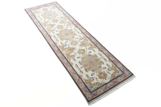 Close-up detail of New Tabriz rug from Iran / Persia showing Cork weave