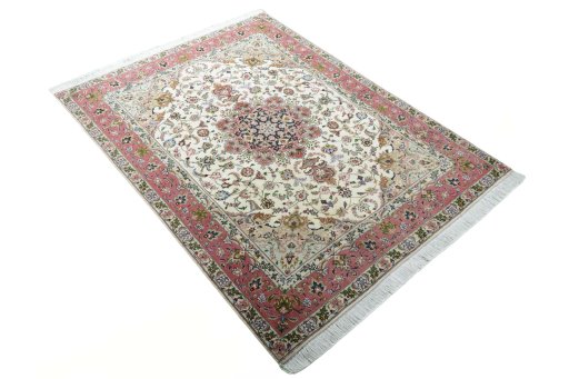 Close-up detail of New Tabriz rug from Iran / Persia showing Cork weave