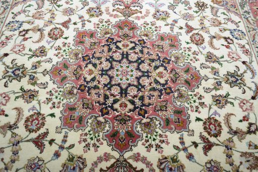 Central medallion detail of New Tabriz rug from Iran / Persia