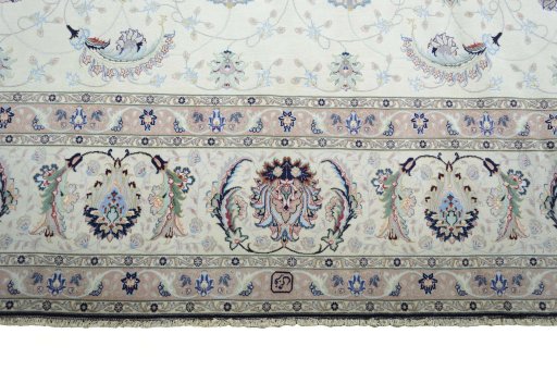 Central medallion detail of New Tabriz rug from Iran / Persia