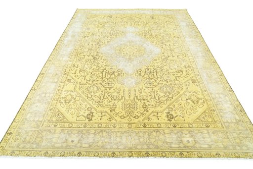 Surface texture of 1970s Tabriz rug with natural Wool and intricate pattern
