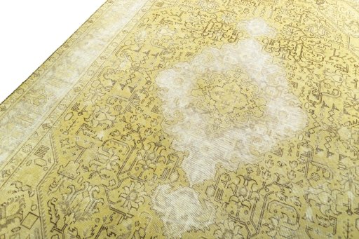 Backside of handmade 1970s Tabriz rug showing knot structure and weave density