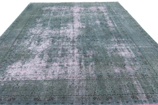 Surface texture of 1970s Tabriz rug with natural Wool and intricate pattern