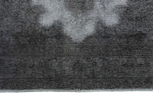Full view of 1950s Tabriz rug from Iran / Persia, 288 × 196 cm in Gray tones