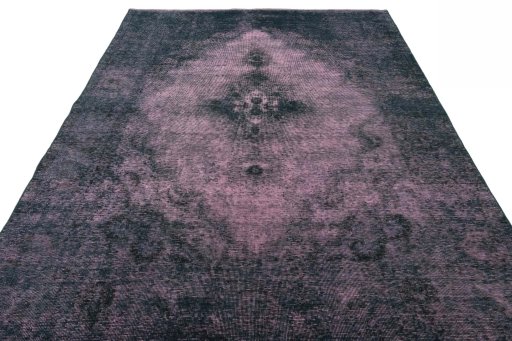 Surface texture of 1950s Tabriz rug with natural Wool and intricate pattern
