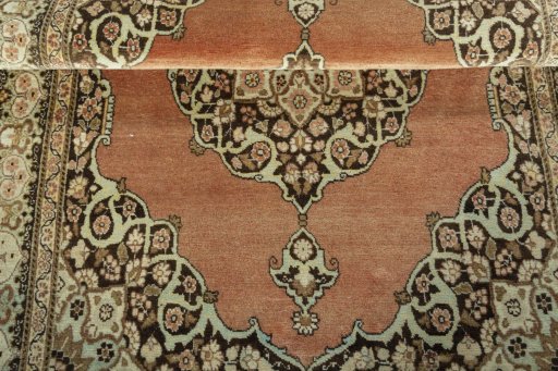 Close-up detail of 1930s Tabriz rug from Iran / Persia showing Wool weave
