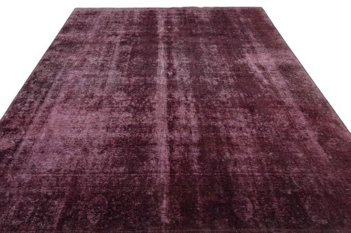 Surface texture of 1970s Tabriz rug with natural Wool and intricate pattern