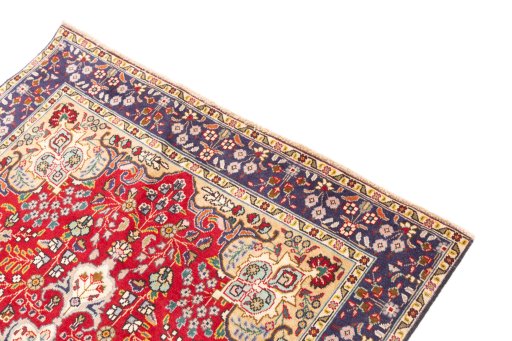 Surface texture of 1980s Tabriz rug with natural Wool and intricate pattern
