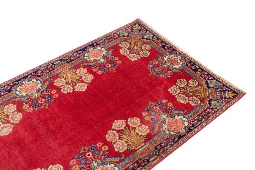 Surface texture of 1940s Tabriz rug with natural Wool and intricate pattern