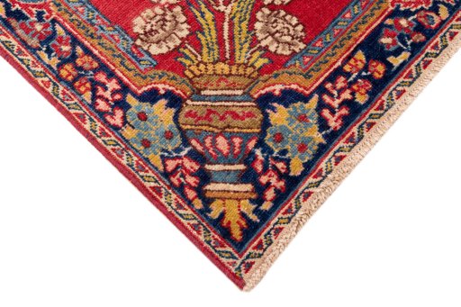 Central medallion detail of 1940s Tabriz rug from Iran / Persia