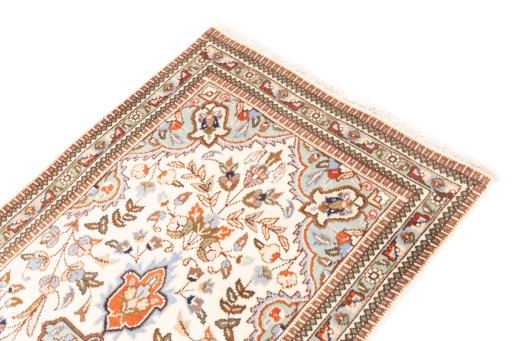 Surface texture of 2005s Tabriz rug with natural Wool and intricate pattern