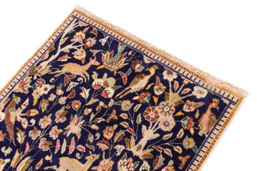Surface texture of 1980s Tabriz rug with natural Wool and intricate pattern