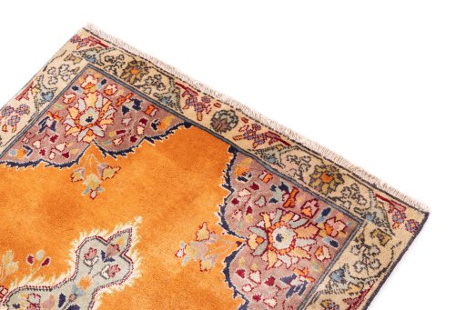 Surface texture of 2004s Tabriz rug with natural Wool and intricate pattern