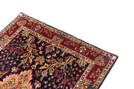 Surface texture of 2006s Tabriz rug with natural Wool and intricate pattern