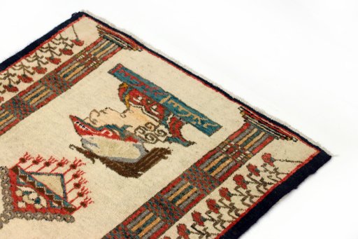 Surface texture of 1990s Tabriz rug with natural Wool and intricate pattern